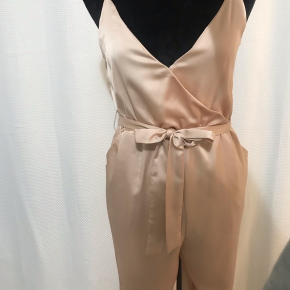 Jumpsuit 💕NWT - Picture 7 of 8